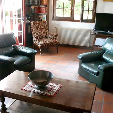 Vila Holiday Rue De Moleressenia